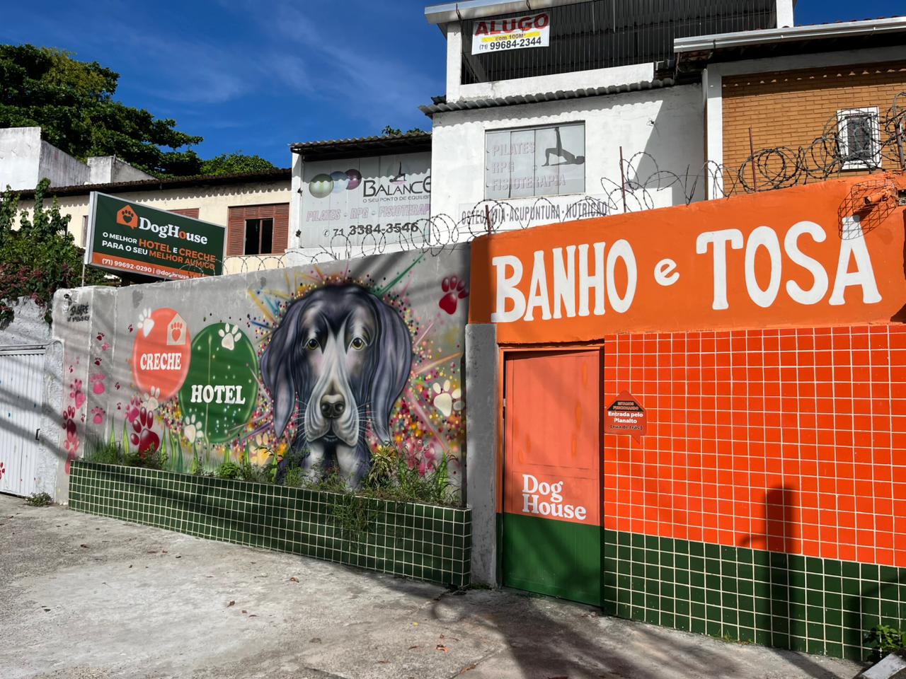 Fachada DogHouse Salvador
